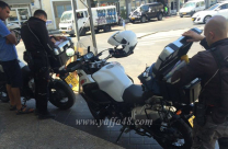 بالصور: وحدة الدراجات النارية التابعة لشرطة السير تشن حملة لتحرير المخالفات بمدينة يافا